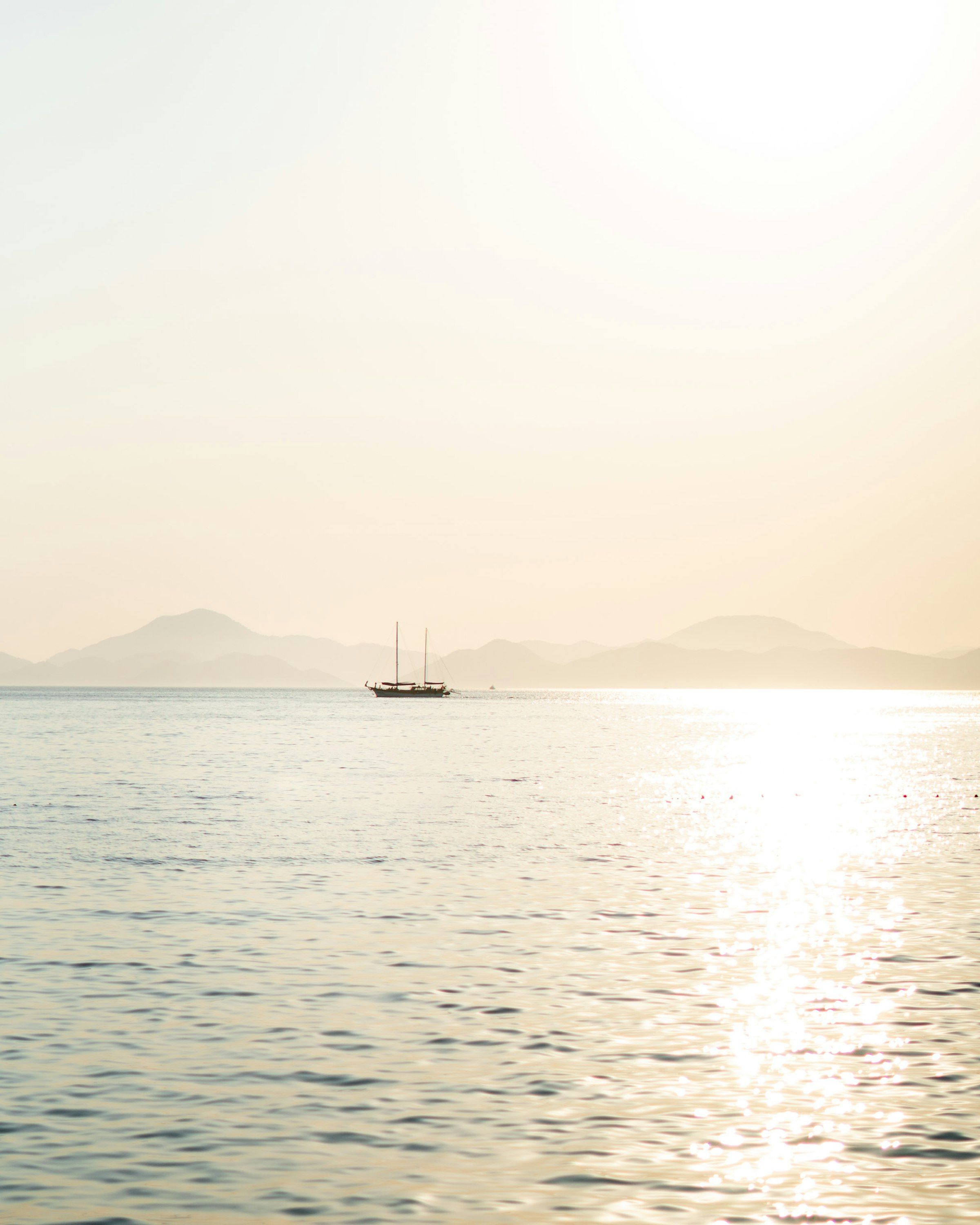 Ein Boot auf dem Meer bei Fethiye